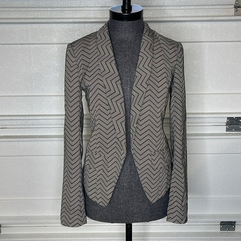 Halogen Gray Chevron-Patterned Blazer
